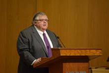 Dr. Agustín Carstens, Governor of the Bank of Mexico Dr. Agustín Carstens, Governor of the Bank of Mexico
